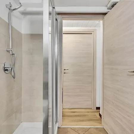 Loft Daiquiri Nel Centro Di Milano, Via Sottocorno, Porta Vittoria-2